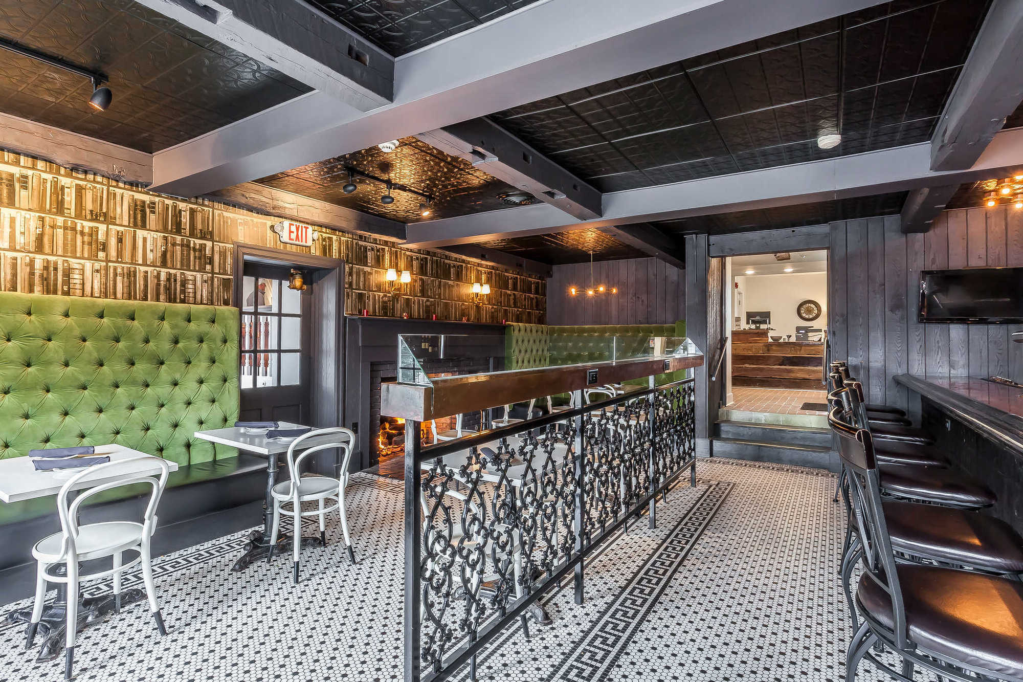 The Aurora Inn Hotel And Event Center Restaurant bilde