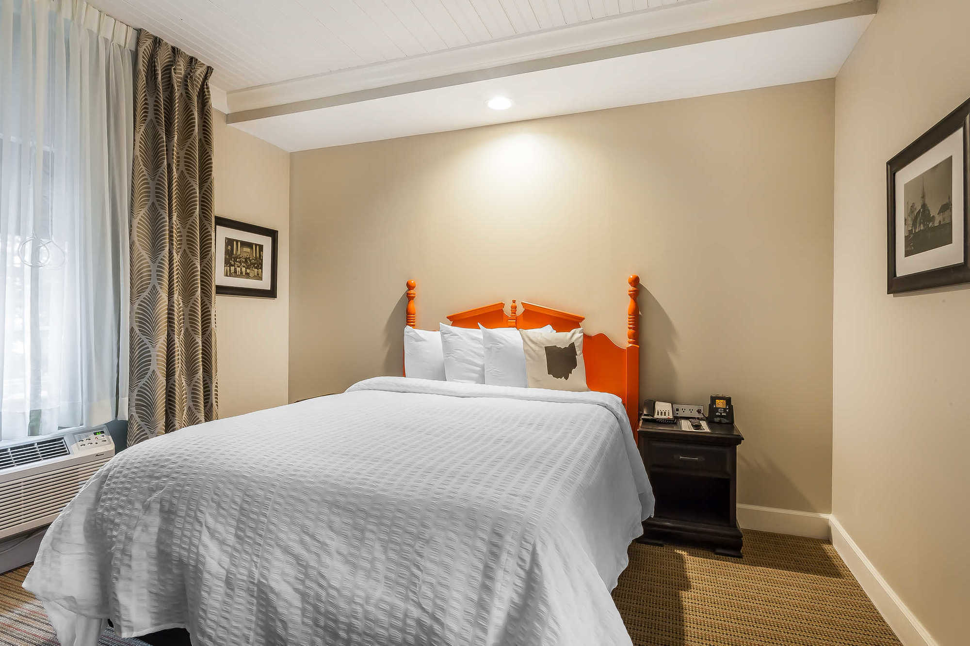 The Aurora Inn Hotel And Event Center Rom bilde