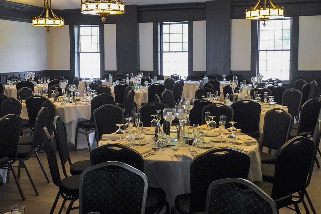The Aurora Inn Hotel And Event Center Fasiliteter bilde